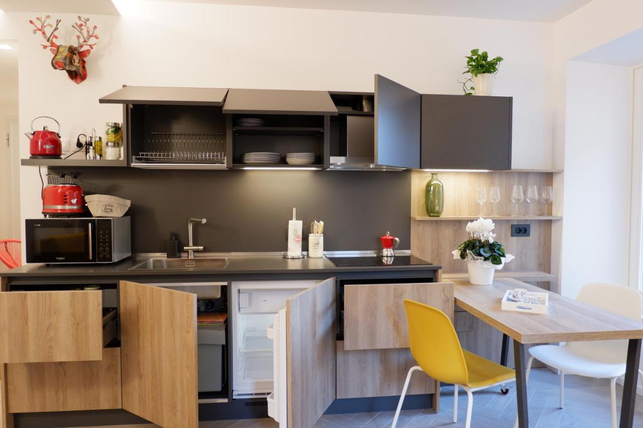 Muros - Modern Living In Apartment *